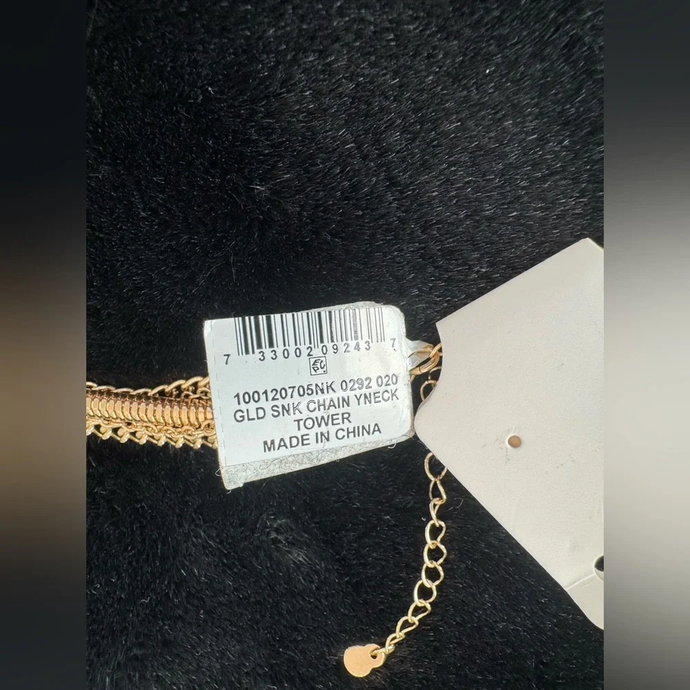 NWT Macy’s Gold Tone Snake V-Neck Chain with Tassel & Matching Earrings - Picture 3 of 8